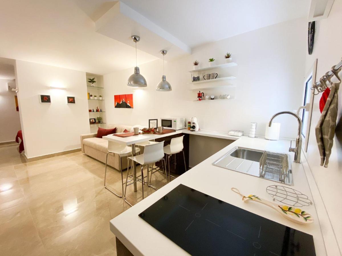 Rosso Partenopeo Suite Naples Exterior photo